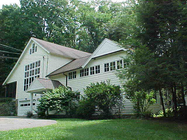 Building photograph for 33 SALMON KILL ROAD